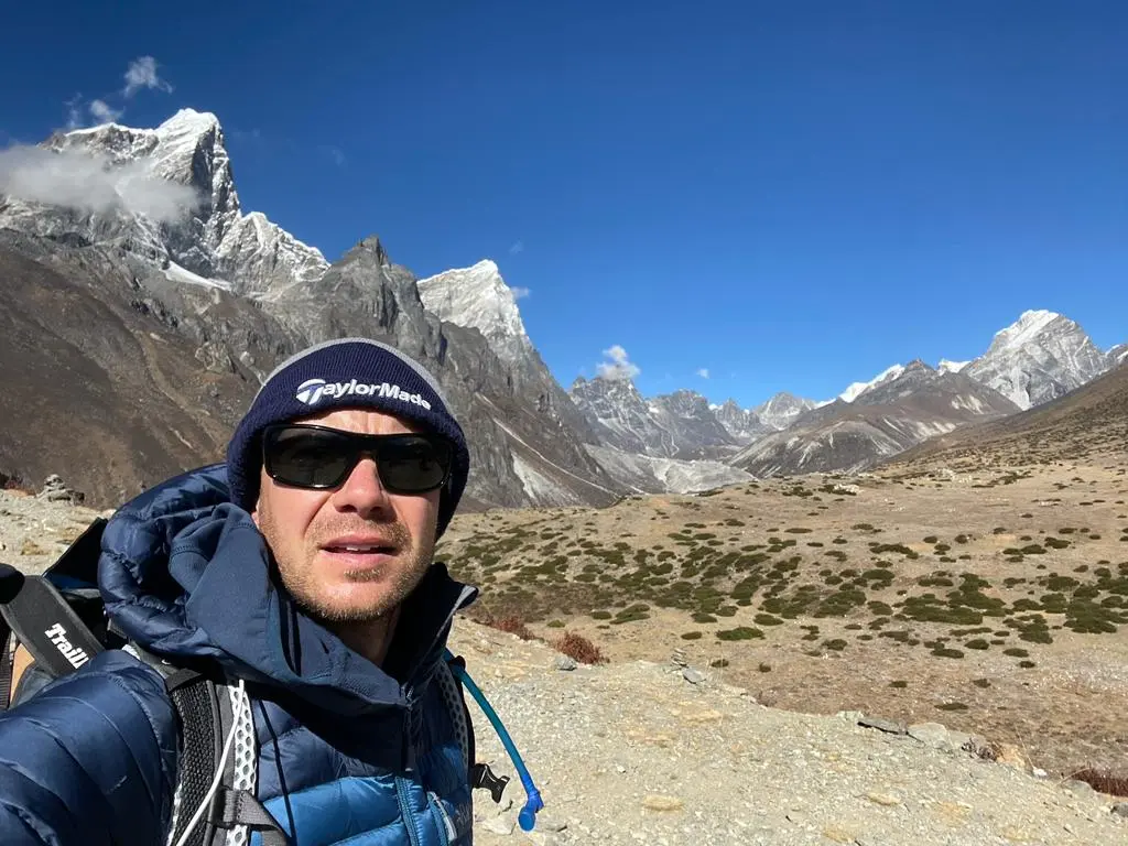 Steve Mason walking to Everest Base Camp Selfie
